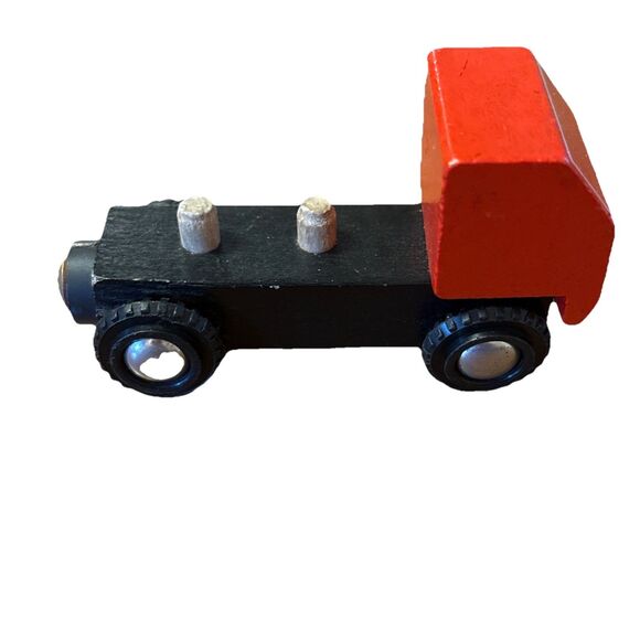 Lot of 3 Melissa and Doug Magnetic Train Engine, Red Cage And Red Car SEE PICS - Picture 4 of 14